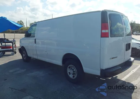 2018 Chevrolet Express 2500 Work Van из США, поврежденный, VIN 1GCWGAFP2J1288602